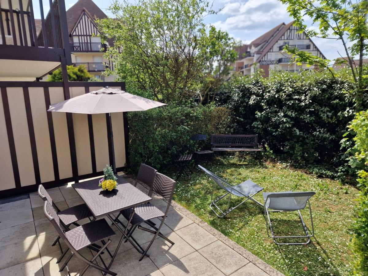 Grand Front De Ensoleille Avec Jardin Plein Sud Acces Direct *
